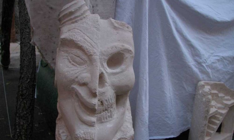 Sculpture tailler dans la pierre - Saint-Maximin-la-Sainte-Baume - Stéphane Marcellesi